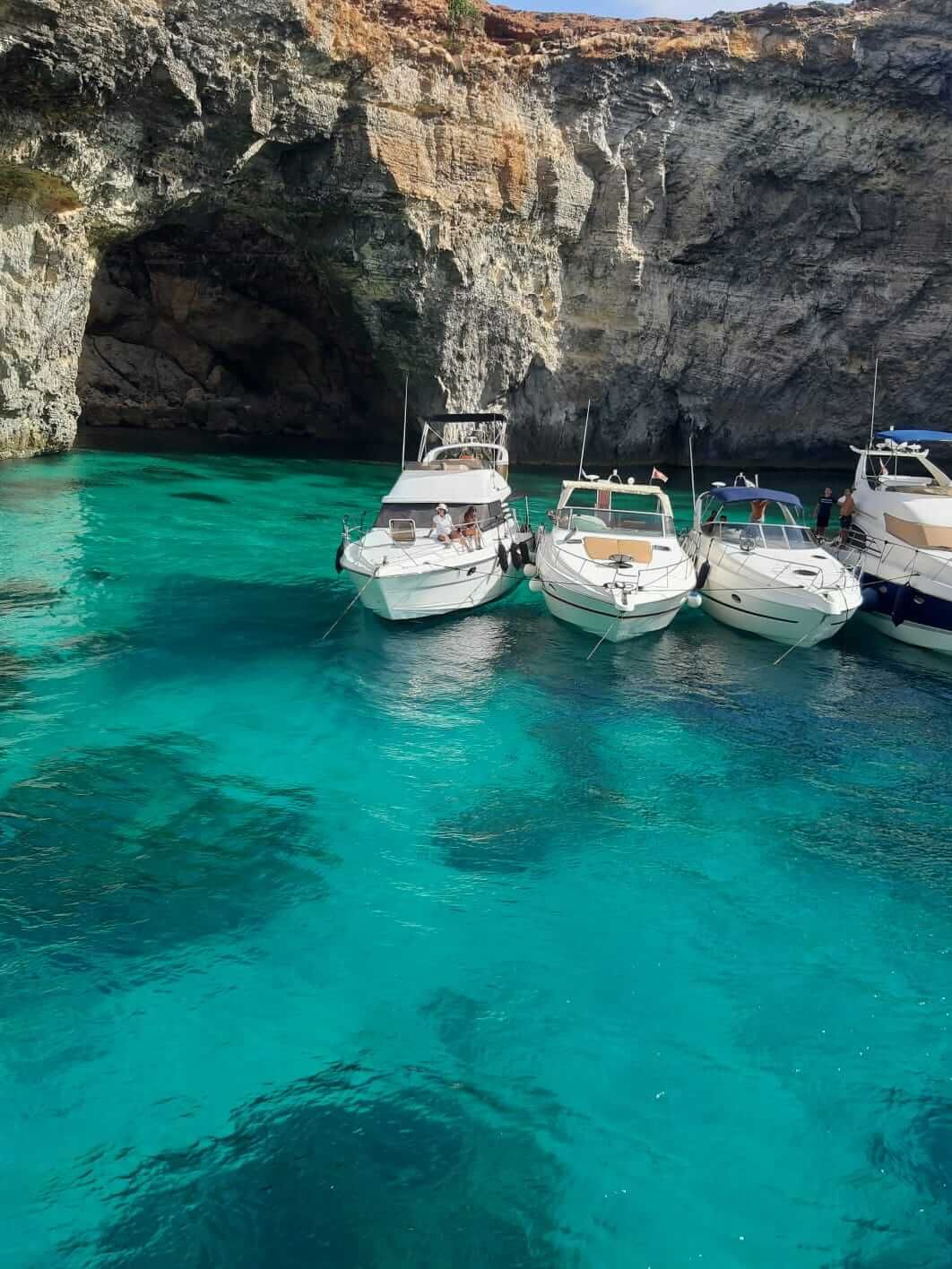Crystal lagoon - excursion to the blue lagoon Malta